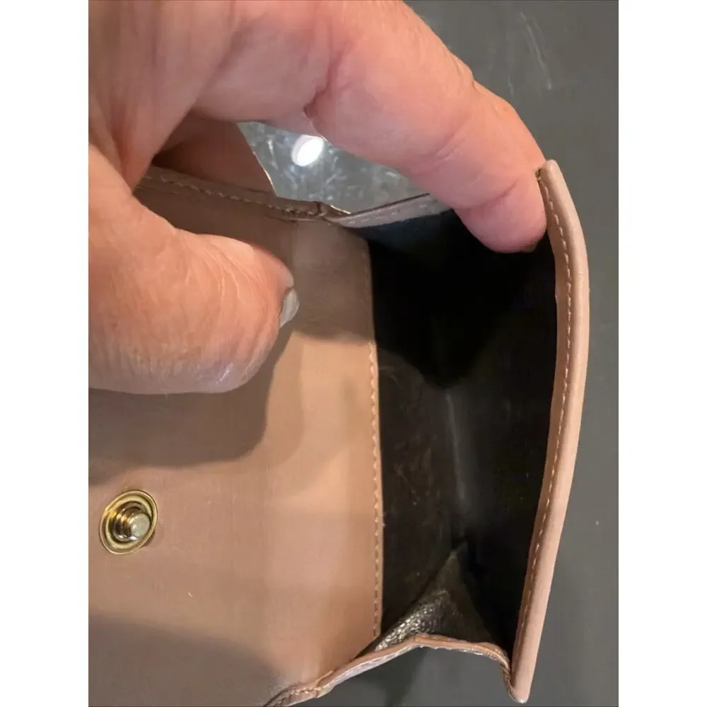 Gucci women leather